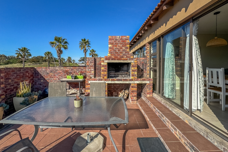 3 Bedroom Property for Sale in Humewood Eastern Cape